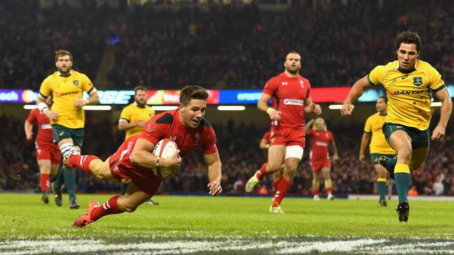 Warren Gatland’s World Cup preparations dealt blow as Lions halfback Rhys Webb opts to leave Wales to join French club