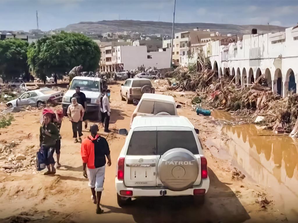 A global effort to assist stricken Libya gathered pace on September 14 after a tsunami-like flood killed nearly 4,000 people and left thousands missing.