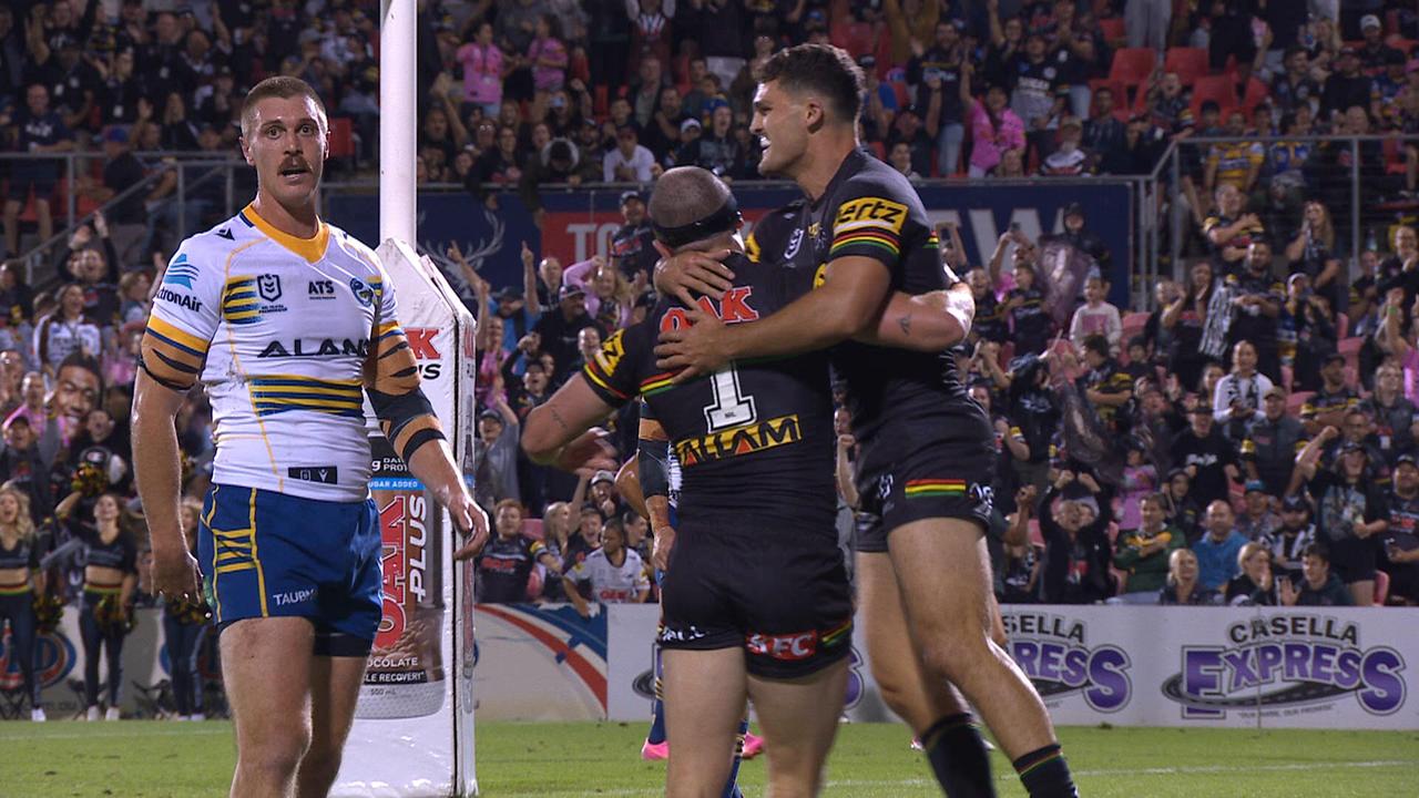 Penrith Panthers celebrate a try
