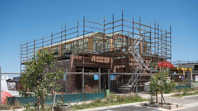 New housing under construction in Sydney. According to the Property Council, NSW currently faces the biggest gap of 185,000 homes, which, if filled, could see rents decrease by $130 a week. Picture: NewsWire / Flavio Brancaleone