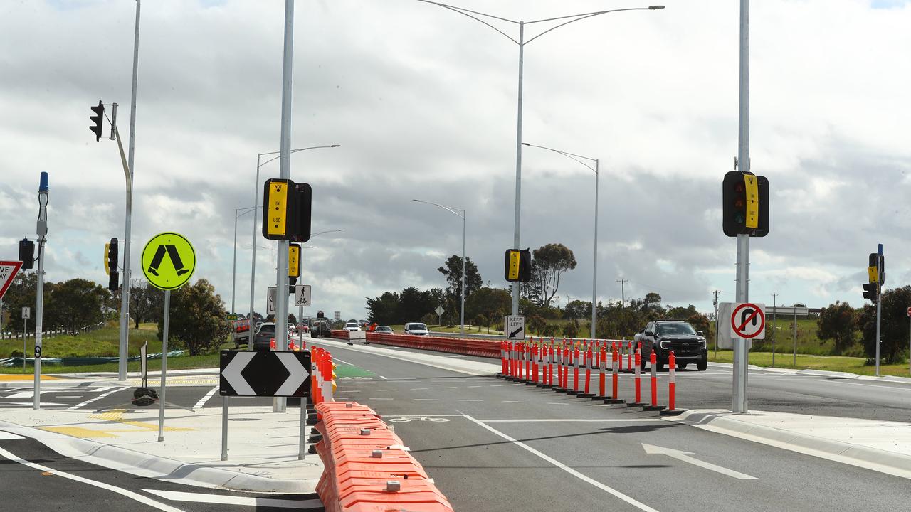 The new intersection of Baanip Blvd and Boundary Rd is still not open. Picture: Alison Wynd