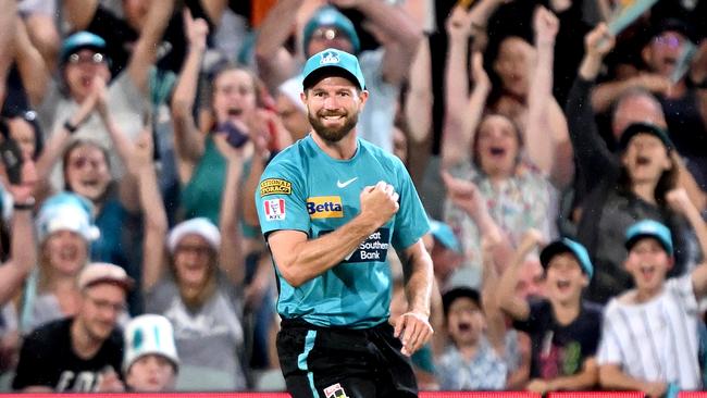 Michael Neser took one of the catches of the season against the Sixers. Picture: Bradley Kanaris/Getty Images