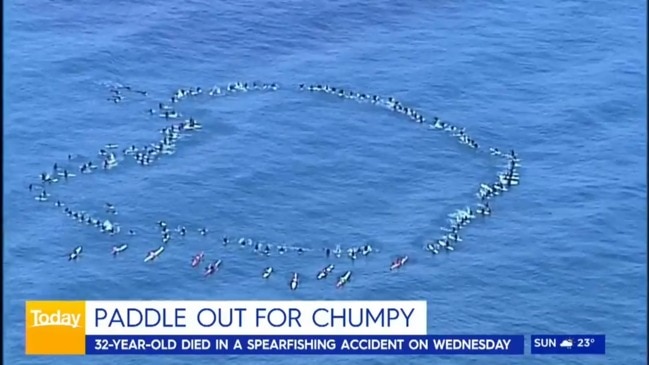 Surfers paddle out to remember Alex 'Chumpy' Pullin (Today)