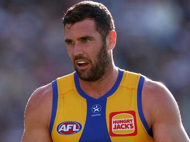 GEELONG, AUSTRALIA – AUGUST 24: Jack Darling of the Eagles looks on after marking the ball during the round 24 AFL match between Geelong Cats and West Coast Eagles at GMHBA Stadium, on August 24, 2024, in Geelong, Australia. (Photo by Kelly Defina/Getty Images)