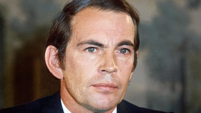 (FILES) This file photo taken on March 15, 1970 in Paris shows South African surgeon Christiaan Barnard, who performed on December 3, 1967 the world's first successful human heart transplant operation at the Groote Schuur hospital in Cape Town.  Fifty years ago South Africa stunned the world: Cape Town surgeon Christiaan Barnard successfully transplanted the heart of a woman into the chest of a dying man. 53-year-old dentist Louis Washkansky, was given the heart of a 25-year-old auto crash victim named Denise Darvall. Washkansky died from infection 18 days later, but the transplant made Barnard one of the world's most famous surgeons. He died in 2001 while vacationing in Cyprus, following an asthma attack. / AFP PHOTO / -