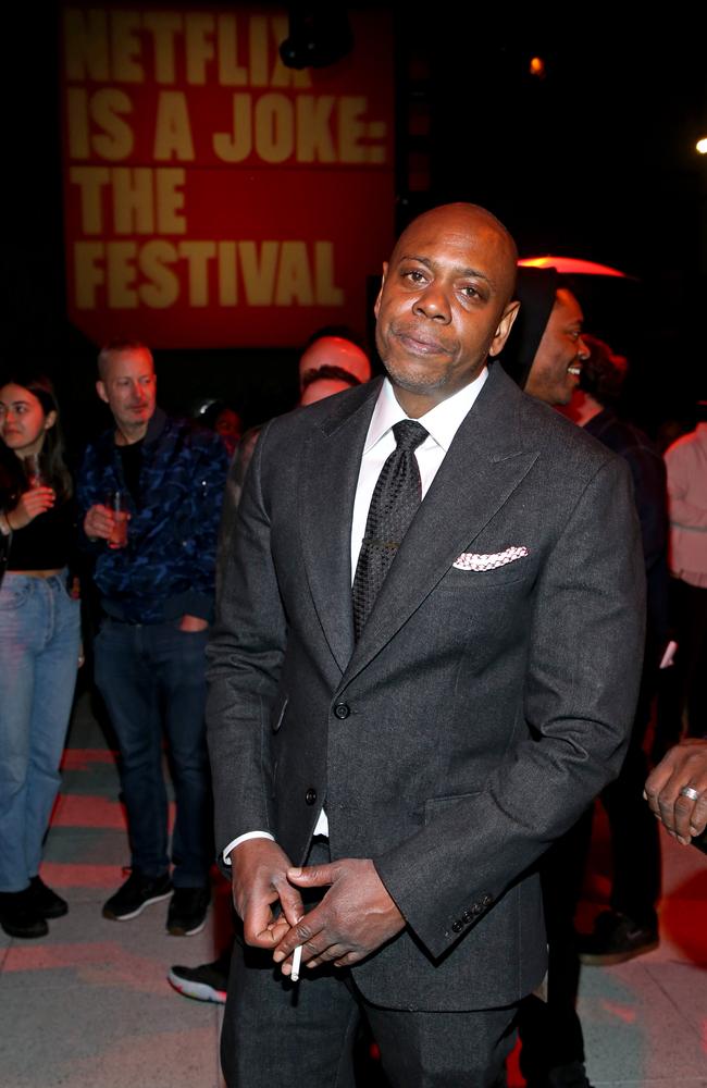 Dave Chappelle Attacked On Stage At Netflix Is A Joke Festival ...