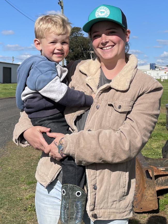 Former Dubbo resident Hayley Cairns with her son Lincoln at the temporary evacuation centre in the Dubbo Showgrounds.