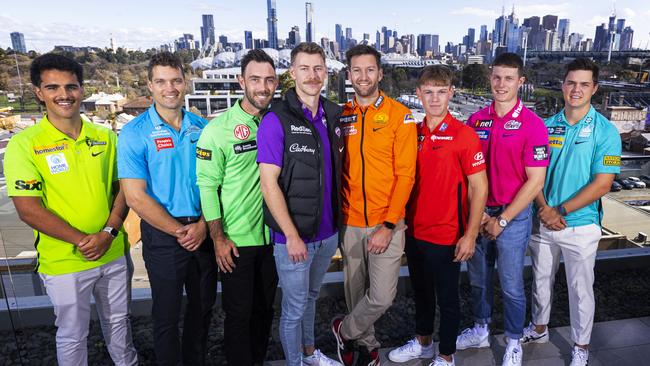 MELBOURNE, AUSTRALIA - AUGUST 22: (L-R) Ollie Davies of the Thunder, Alex Carey of the Strikers, Glenn Maxwell of the Stars, Riley Meredith of the Hurricanes, Andrew Tye of the Scorchers, Jake Fraser McGurk of the Renegades, Hayden Kerr of the Sixers and Mitch Swepson of the Heat . (Photo by Daniel Pockett/Getty Images)