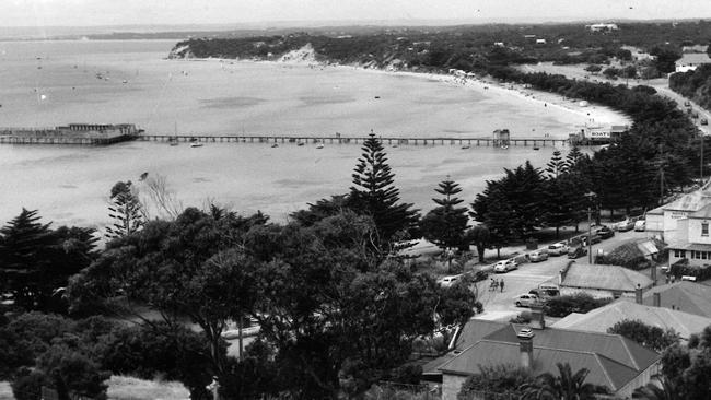 Sorrento pier in 1954.