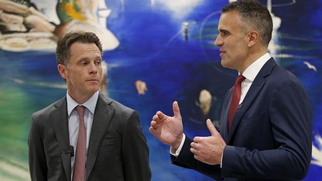 SYDNEY, AUSTRALIA - NewsWire Photos OCTOBER 10 , 2024:   NSW Premier Chris Minns with South Australian Premier Peter Malinauskas  at the  Social Media Summit at ICC Darling Harbour Sydney. Picture: NewsWire / John Appleyard