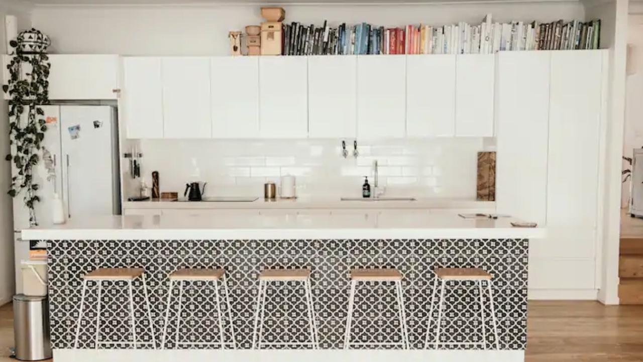 The gorgeous kitchen of this stunningly renovated Cabarita home.