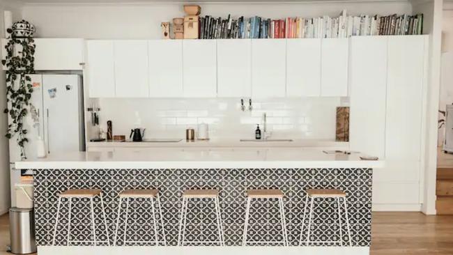 The gorgeous kitchen of this stunningly renovated Cabarita home.