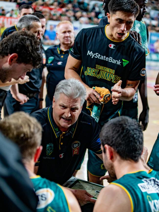 Jackjumpers head coach Scott Roth during a team talk. Picture: Getty Images