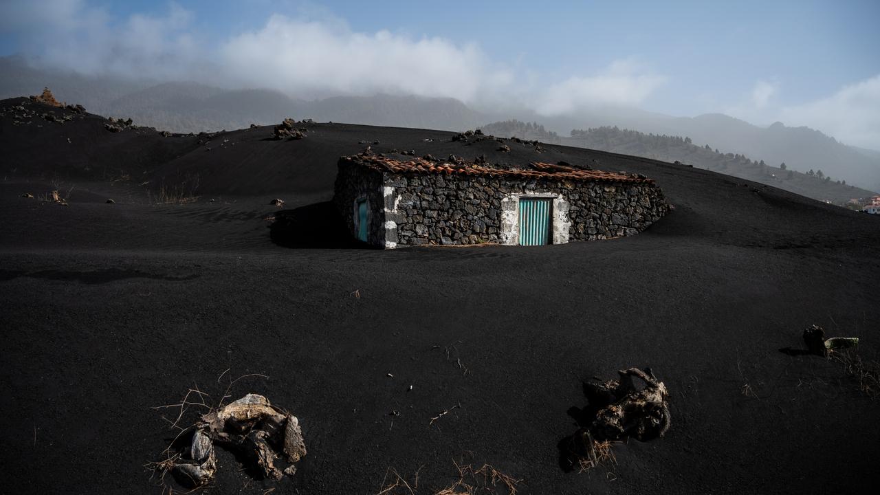 The slow eruption led to apocalyptic scenes. Picture: Marcos del Mazo/Getty Images