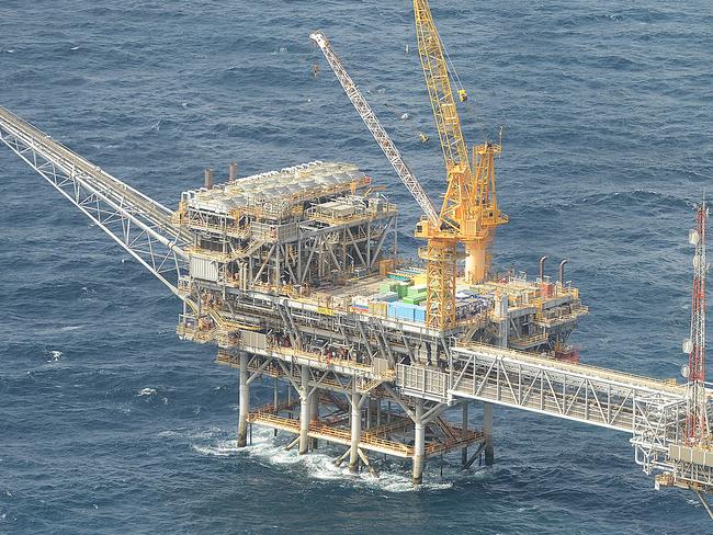 06/03/2020: Barracouta gas field rig in Bass Strait. .  PIC: Sharon Walker