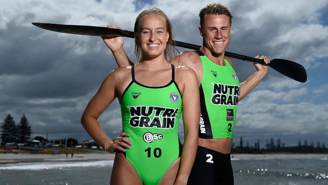 Brielle Cooper and Matt Bevilacqua pose ahead of the Nutri-Grain Ironwoman/Ironman series at Kingscliff on February 11, 2021 in Kingscliff, Australia. (Photo by Matt Roberts/Getty Images)