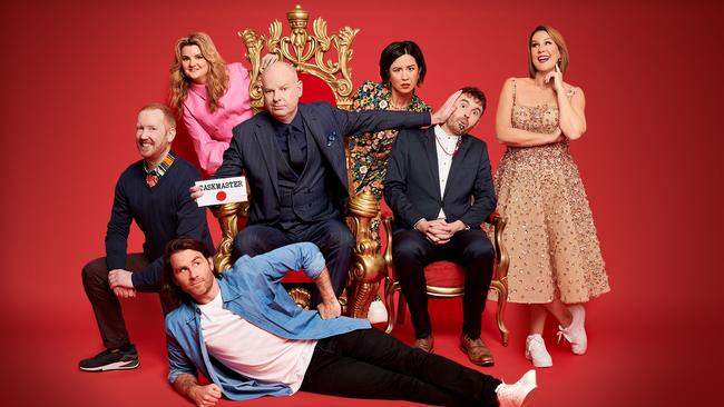 Hosts Tom Gleeson and Tom Cashman with the cast of Taskmaster Australia inlcuding Jimmy Rees at front. Picture: Supplied/Ten