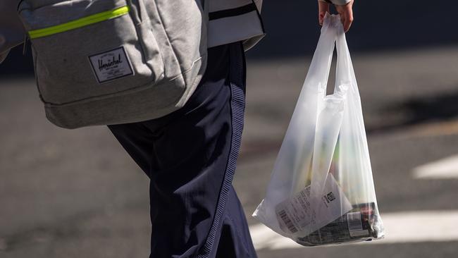 Is the ban of single-use plastic bags leading to more trolleys being dumped?