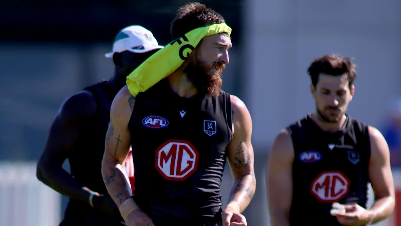 6 December 2021: Charlie Dixon at the Port Adelaide full group training at Alberton. Photo Kelly Barnes