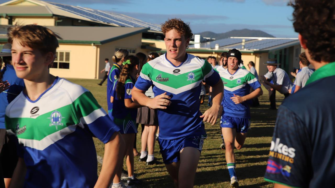 Mackay's Dolphins Football Club takes out community club of the year