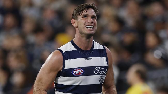 MELBOURNE, AUSTRALIAÃ June 21 , 2024.  AFL Round 15. Carlton vs Geelong at the MCG.   Tom Hawkins of the Cats limps off the ground late in the 3rd qtr   . Pic: Michael Klein