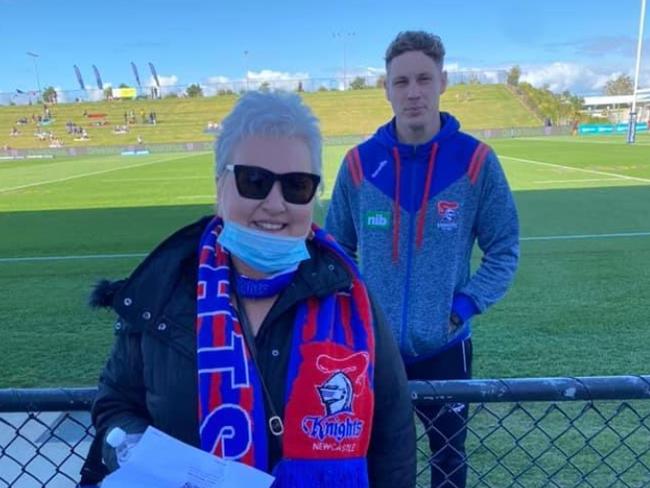 Newcastle Knights player Kurt Mann couldn’t hug Jane because of COVID protocols.