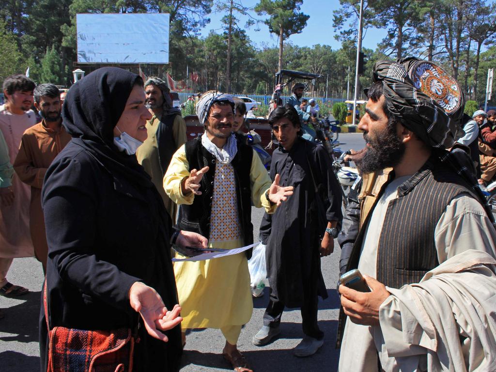 Afghanistan Women Confront The Taliban Over Rights Nt News 1586