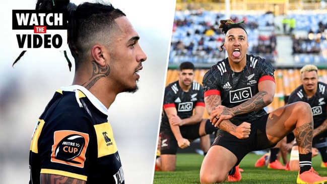 Rugby Sign Kiwi New Zealand All Blacks versus Wallabies Football Bar Shed Sign 
