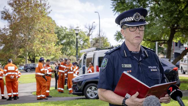 Detective Inspector Fraser Huntley, Officer in Charge of Eastern Adelaide Criminal Investigation Branch speaking at a presser at Brougham Gardens, Brougham Place, Adelaide regarding the death of a man in the Gardens. Picture: Emma Brasier