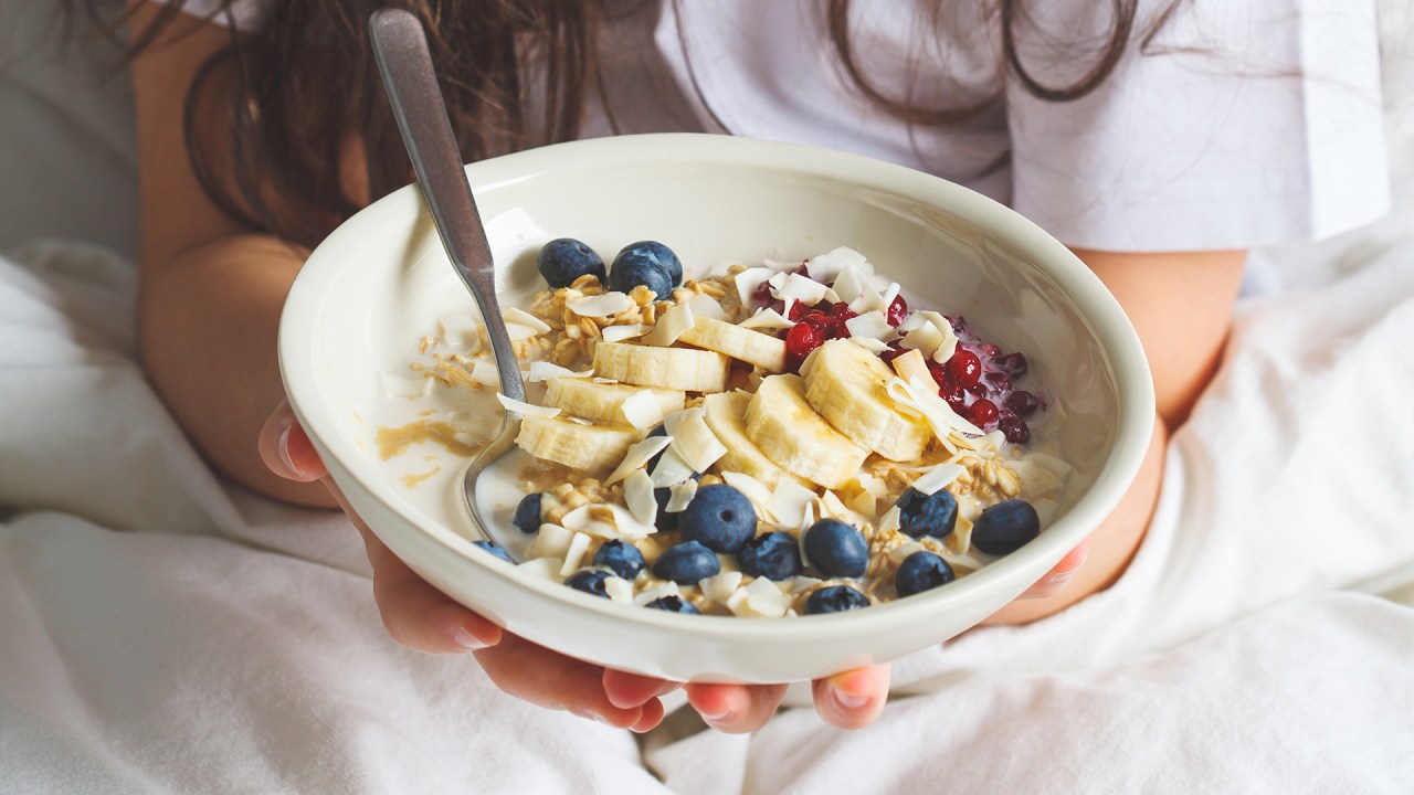 <h3><span>#1. Flavoured oats to whole oats</span></h3><p><span>While oats are a nutrient-rich breakfast choice, there are big differences between the amounts of added sugar in the different types of oats you can find. Generally speaking, most flavoured sachets contain added sugars, with as much as 7-10g or 2 tsp. of added sugars per serving. This is compared to whole oats that contain zero sugars, which can be sweetened with fruit, vanilla essence or cinnamon for a filling breakfast minus any added sugar.</span></p>