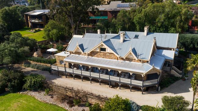 With views over Adelaide city, the fully renovated Woodley House has 16 rooms within its stone walls and has been extensively renovated during the past few years.