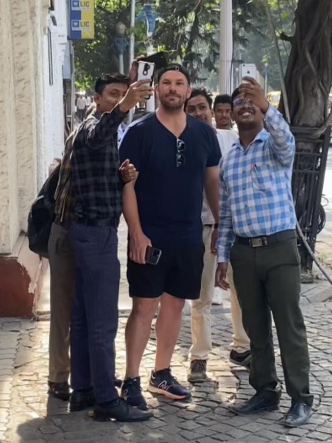 Aaron Finch in India with fans