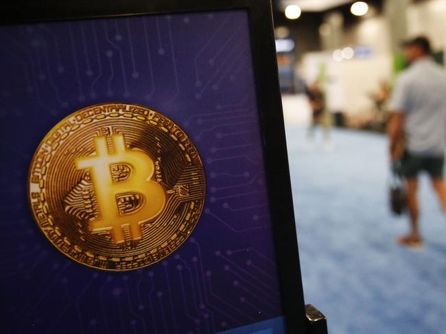 MIAMI, FLORIDA - APRIL 8: A bitcoin logo is seen during the Bitcoin 2022 Conference at Miami Beach Convention Center on April 8, 2022 in Miami, Florida. The worlds largest bitcoin conference runs from April 6-9, expecting over 30,000 people in attendance and over 7 million live stream viewers worldwide.  Marco Bello/Getty Images/AFP == FOR NEWSPAPERS, INTERNET, TELCOS & TELEVISION USE ONLY ==