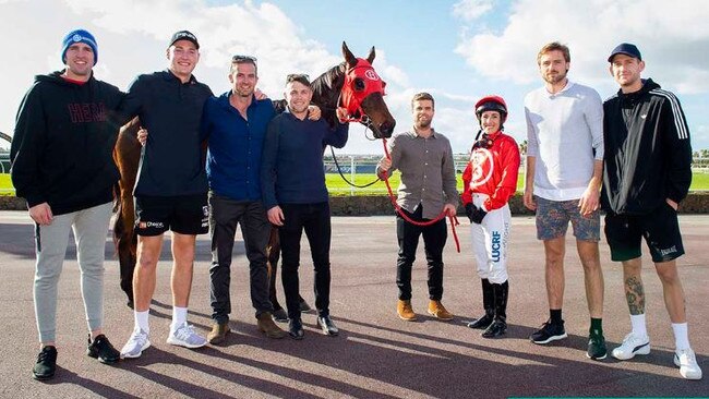 'Mankind' saluted for Ballantyne. Pic: westernracepix.com