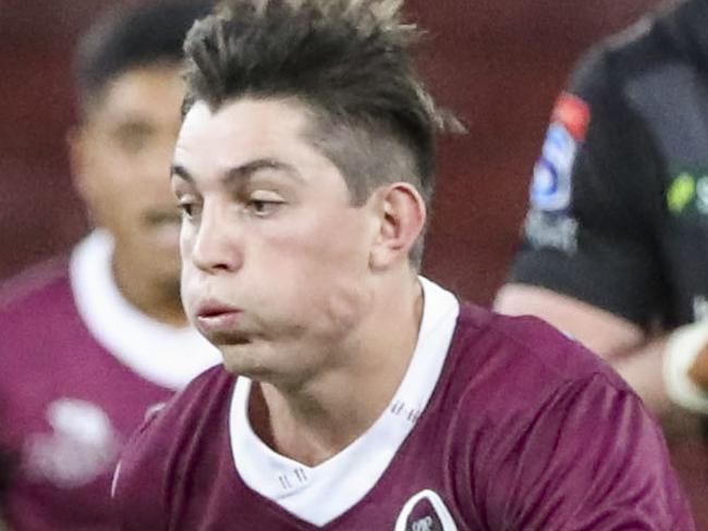 Jock Campbell of the Reds with the ball during the Round 4 Super Rugby match between the Queensland Reds and the Sunwolves at Suncorp Stadium in Brisbane, Saturday, February 22, 2020. (AAP Image/Glenn Hunt) NO ARCHIVING, EDITORIAL USE ONLY