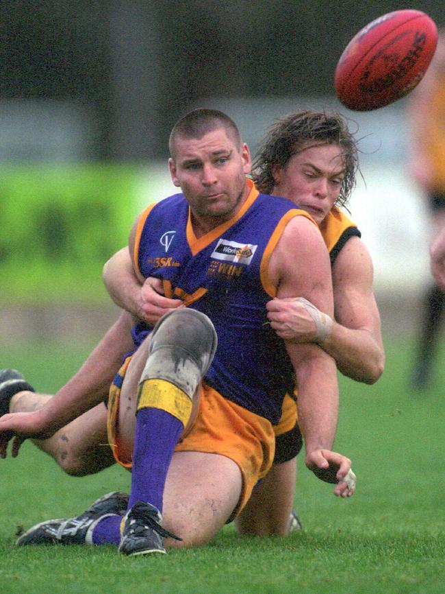 Jarrod Sutherland representing Goulburn Valley against Ovens & Murray in 2003.
