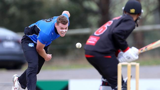 Trent Waring bends his back for Greenvale Kangaroos. Picture: Hamish Blair