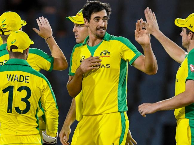 ‘Absolute clinic’ as Starc racks up new record