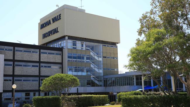 A generic shot of Mona Vale Hospital. Picture: (AAP IMAGE / Damian Shaw)