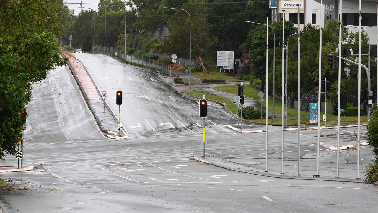 Streets were deserted on Sunday but some bus services returned. Picture: NewsWire/Tertius Pickard