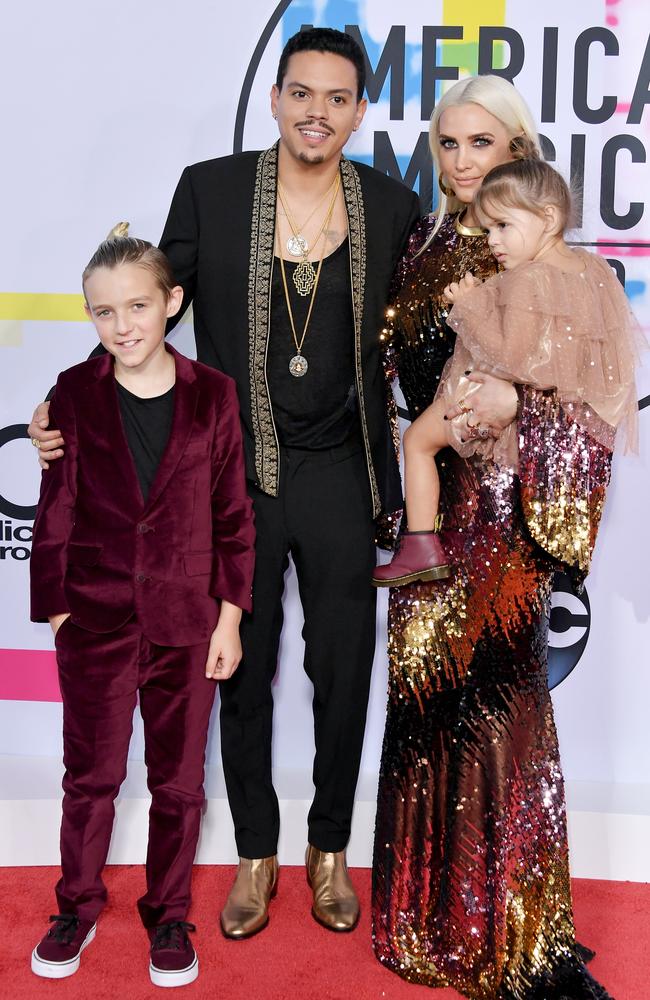 It's a family affair for Evan Ross and Ashlee Simpson. Picture: Getty Images