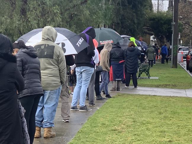 Gibb St Berwick coronavirus testing. Dozens of people have lined up on Gibb St, Berwick to get tested for coronavirus, with some waiting in queues for more than two hours.  Picture: Suzan Delibasic