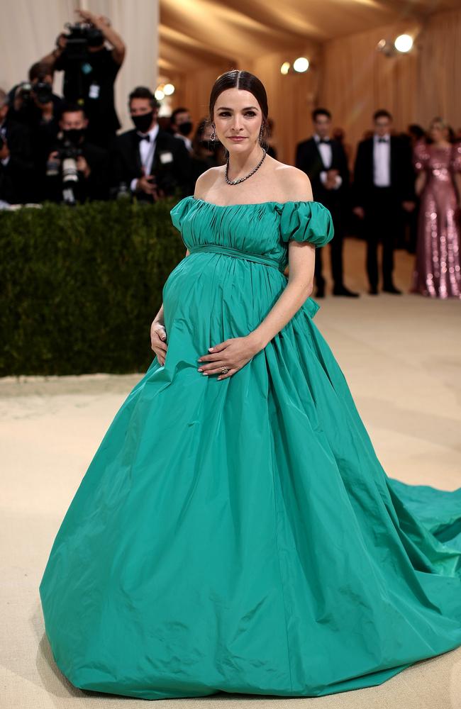 Anna Wintour’s daughter, Bee Carrozzini, showed off her baby bump in Maison Valentino. Picture: Getty Images