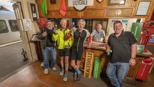 Lindday Wilson, Don Sergeant, Richard Godbehere, John Smith and Darren Gloury enjoyed a drink at the hidden pub at Lilydale station before it closed. Picture: Rob Leeson.