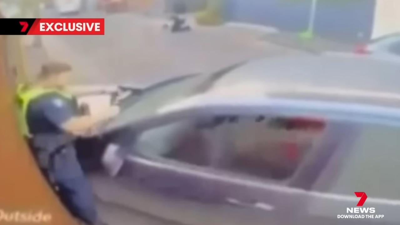Shocking moment car hits policeman before fatal South Melbourne shooting