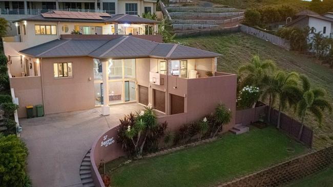 37 Bayview Drive, Lammermoor, has sold for $1.6 million on February 4, 2023. Picture: Contributed