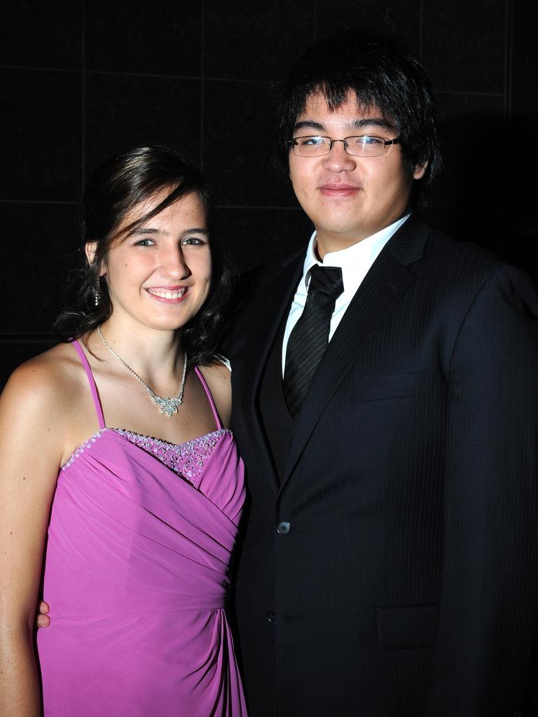 Tamara Goodman and Andrew Tran enjoy the 2009 Darwin High Formal at the Darwin Convention Centre. Picture: NT NEWS