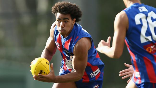 Isaac Quaynor in action for Oakleigh Chargers.