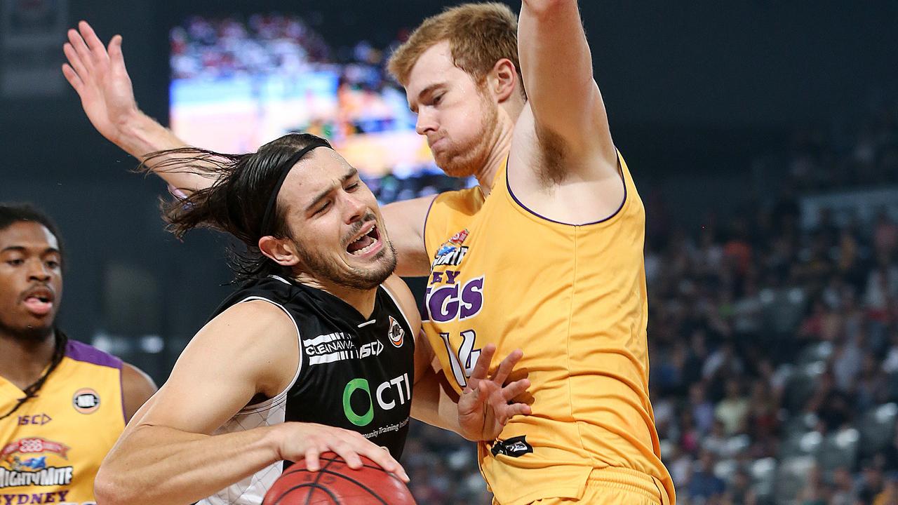 NBL.Melbourne United v Sydney Kings at Hisense Arena in Melbourne.Melbourne shooting guard Chris Goulding is blocked by Sydney Kings forward Tom Garlepp.Picture:Ian Currie