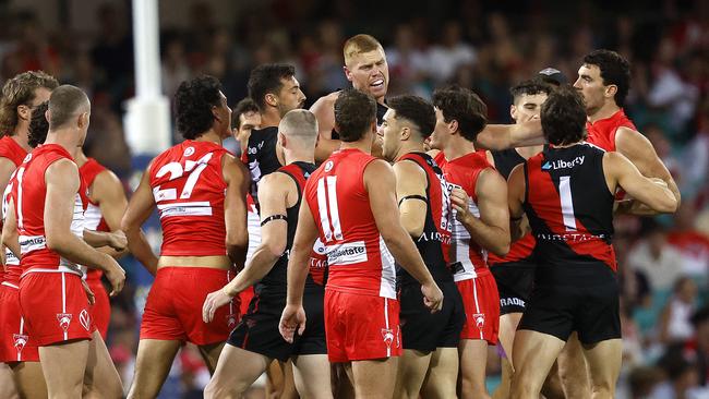 There was plenty of spite between the Swans and Bombers. Photo: Phil Hillyard